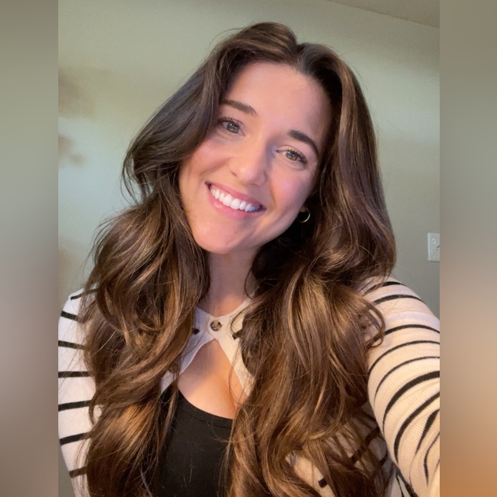 Meet Your Posher, Lizzi